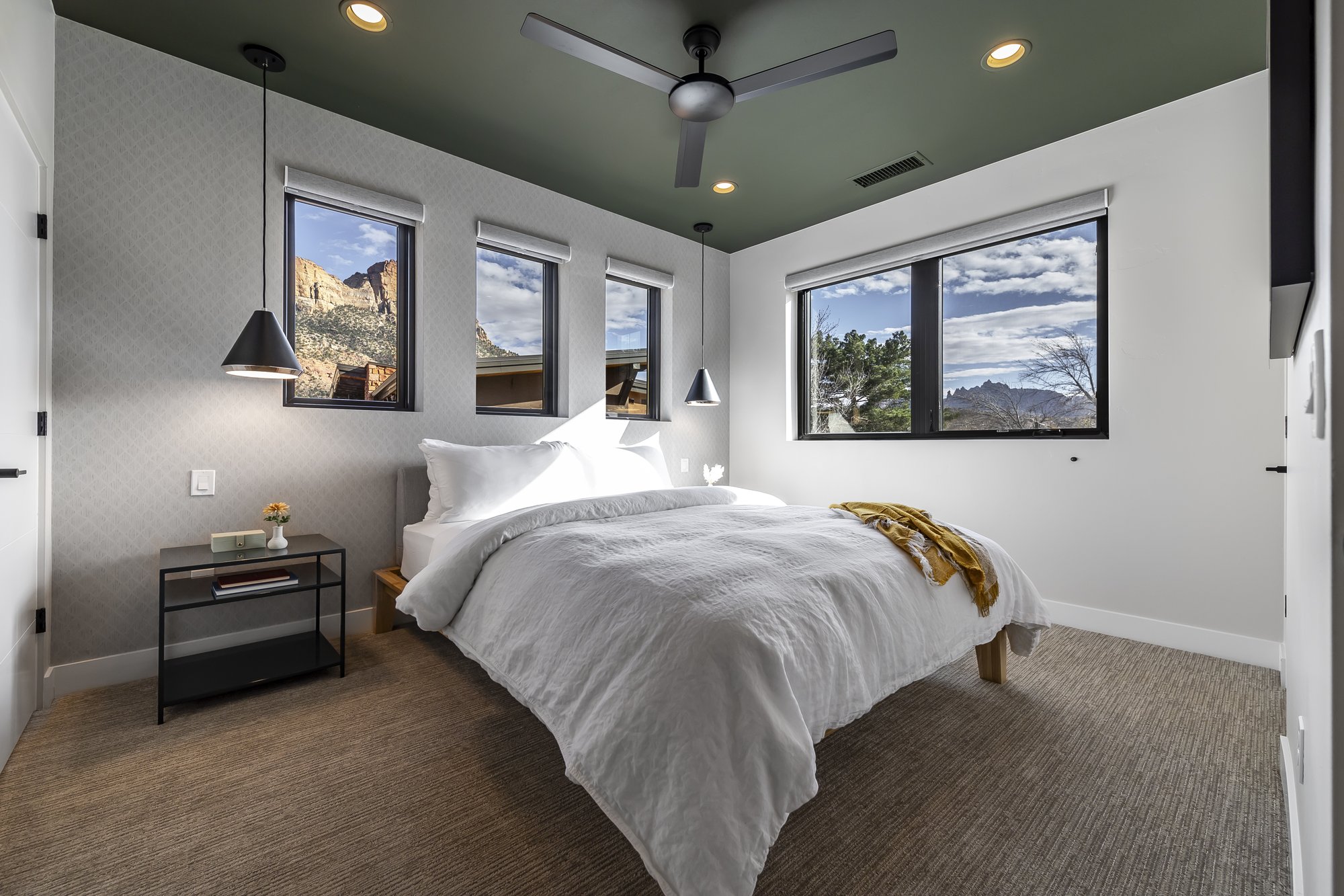 Johnson Mountain Villa 007